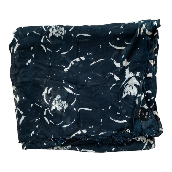 Cover Up GUESS Minuka Sarong Blue White Floral Print Scarf Wrap Sarong Shawl - Picture 5 of 7